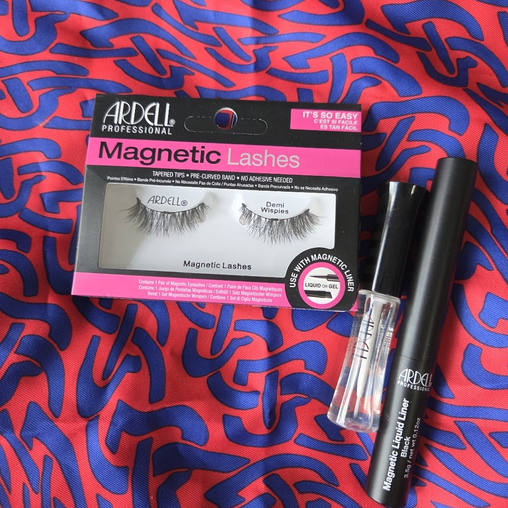 4/$20 NEW Ardell Magnetic Lashes with Liquid Liner Set